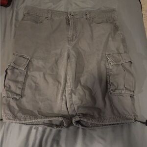 Hot Topic Gray Cargo Shorts Casual Style